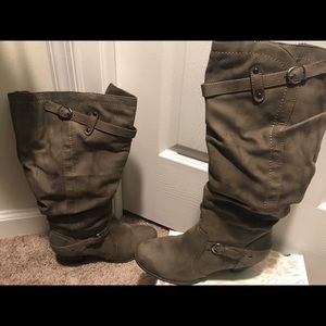 Jellypop taupe boots sz7.5